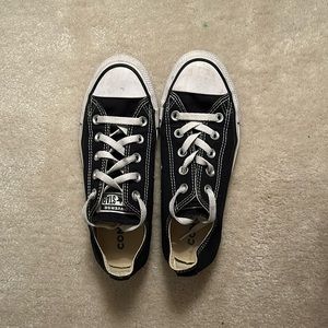 Converse Black Low Top